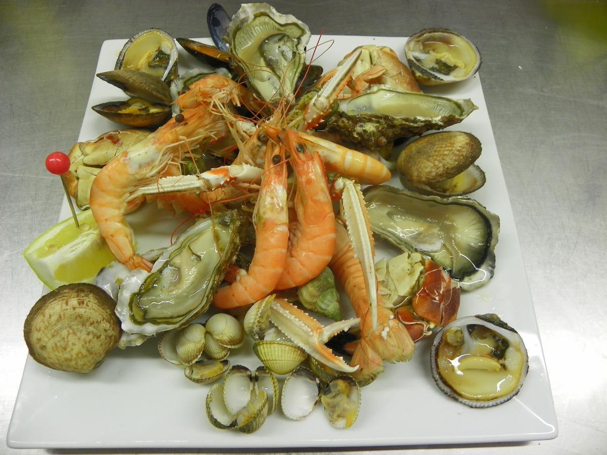 Logis- Hotel Spa Restaurant L'Epicurial Saint-Pey-de-Castets Eksteriør billede