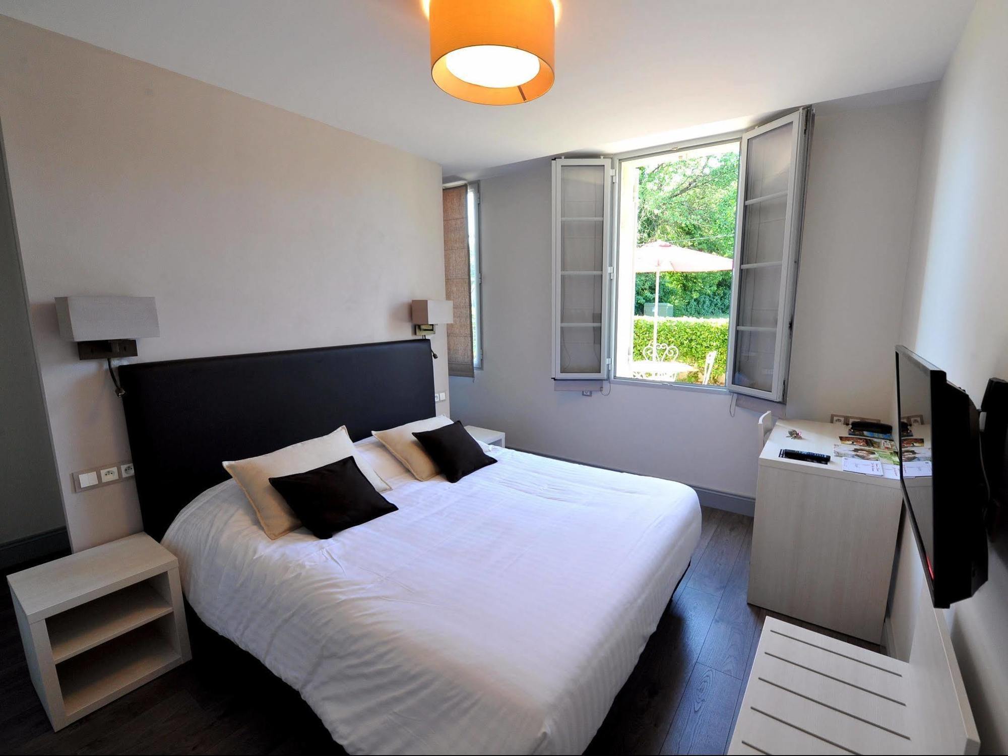 Logis- Hotel Spa Restaurant L'Epicurial Saint-Pey-de-Castets Eksteriør billede
