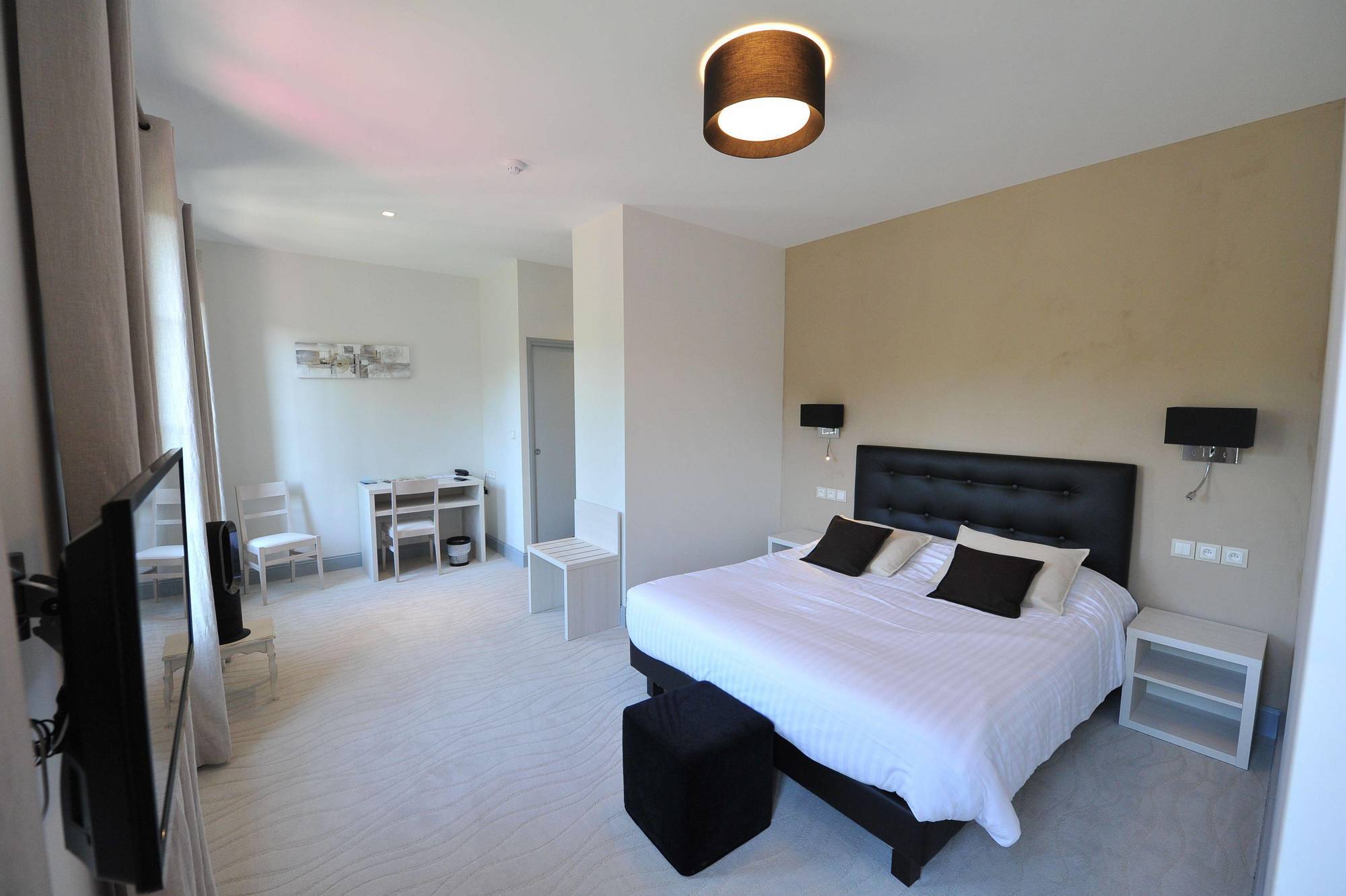 Logis- Hotel Spa Restaurant L'Epicurial Saint-Pey-de-Castets Eksteriør billede
