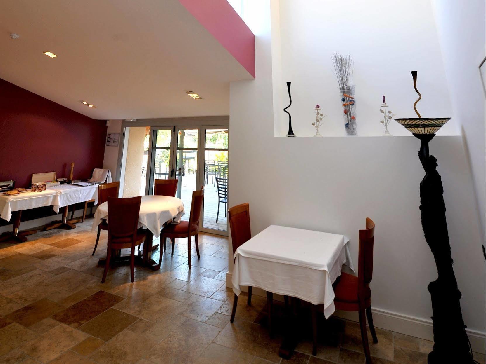 Logis- Hotel Spa Restaurant L'Epicurial Saint-Pey-de-Castets Eksteriør billede