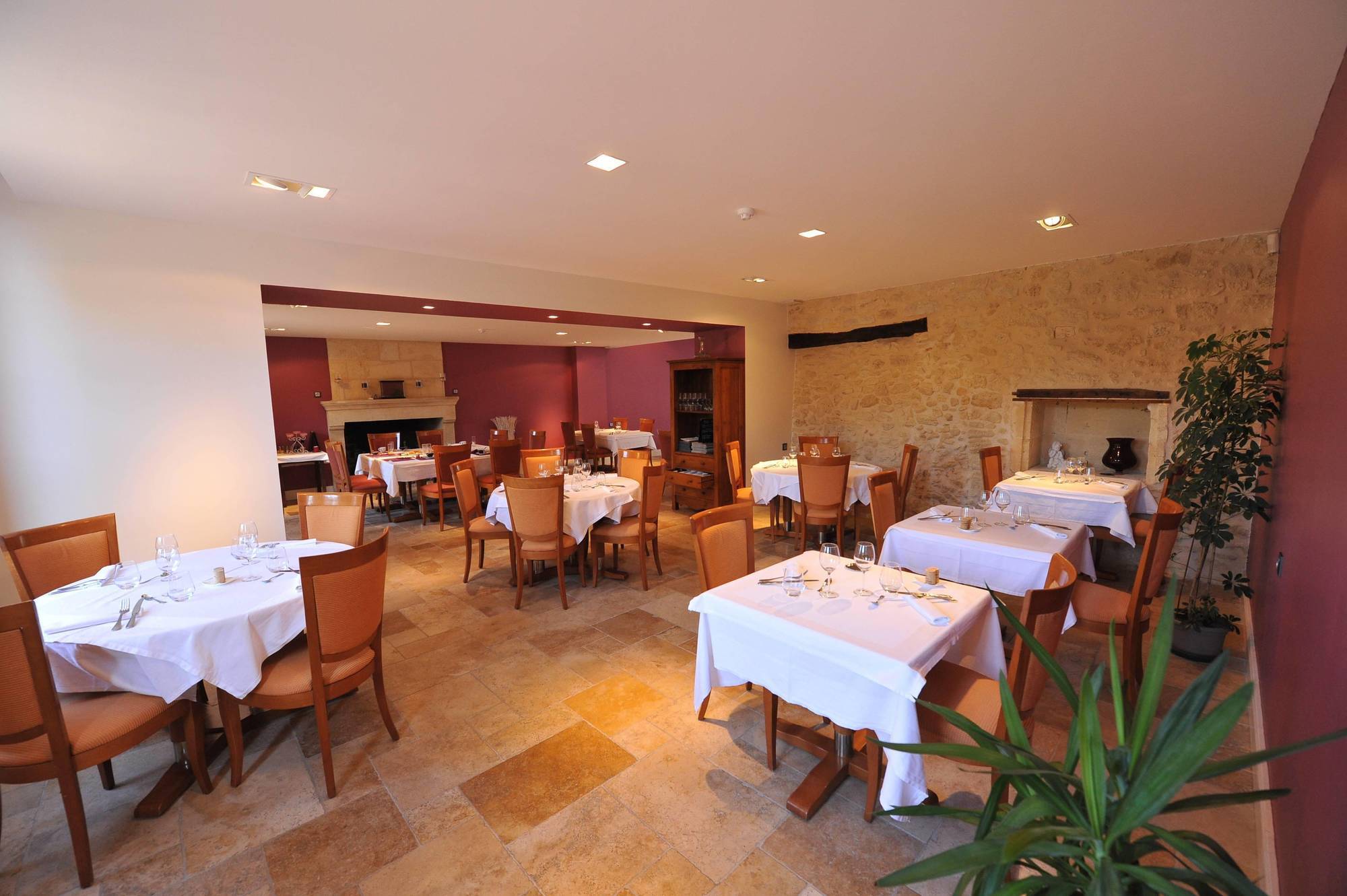Logis- Hotel Spa Restaurant L'Epicurial Saint-Pey-de-Castets Eksteriør billede